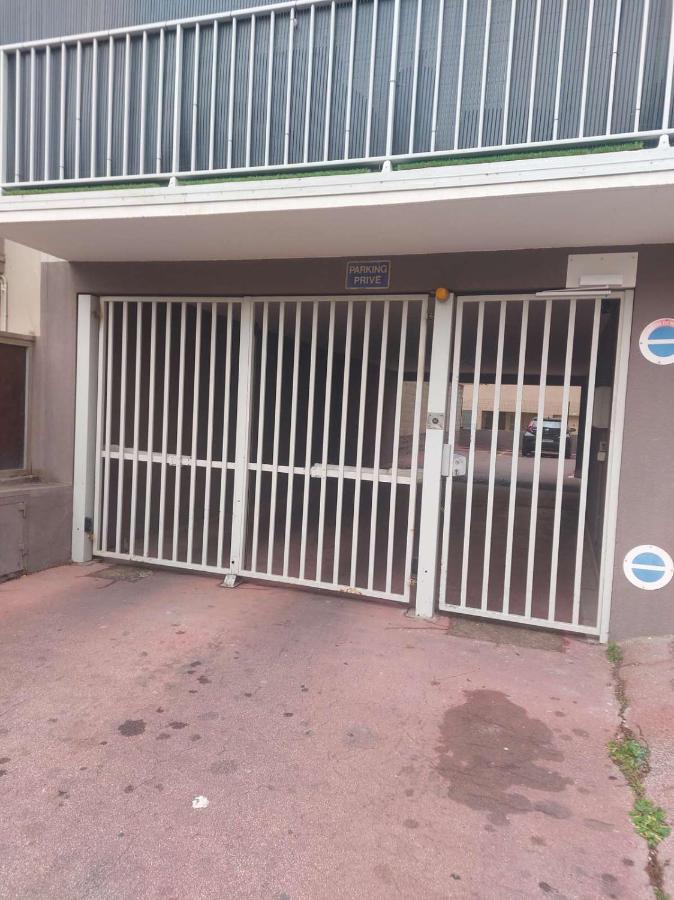 Residence D'Anjou - Grand Studio Avec Balcon Et Parking Privatif Perpignan Exteriér fotografie